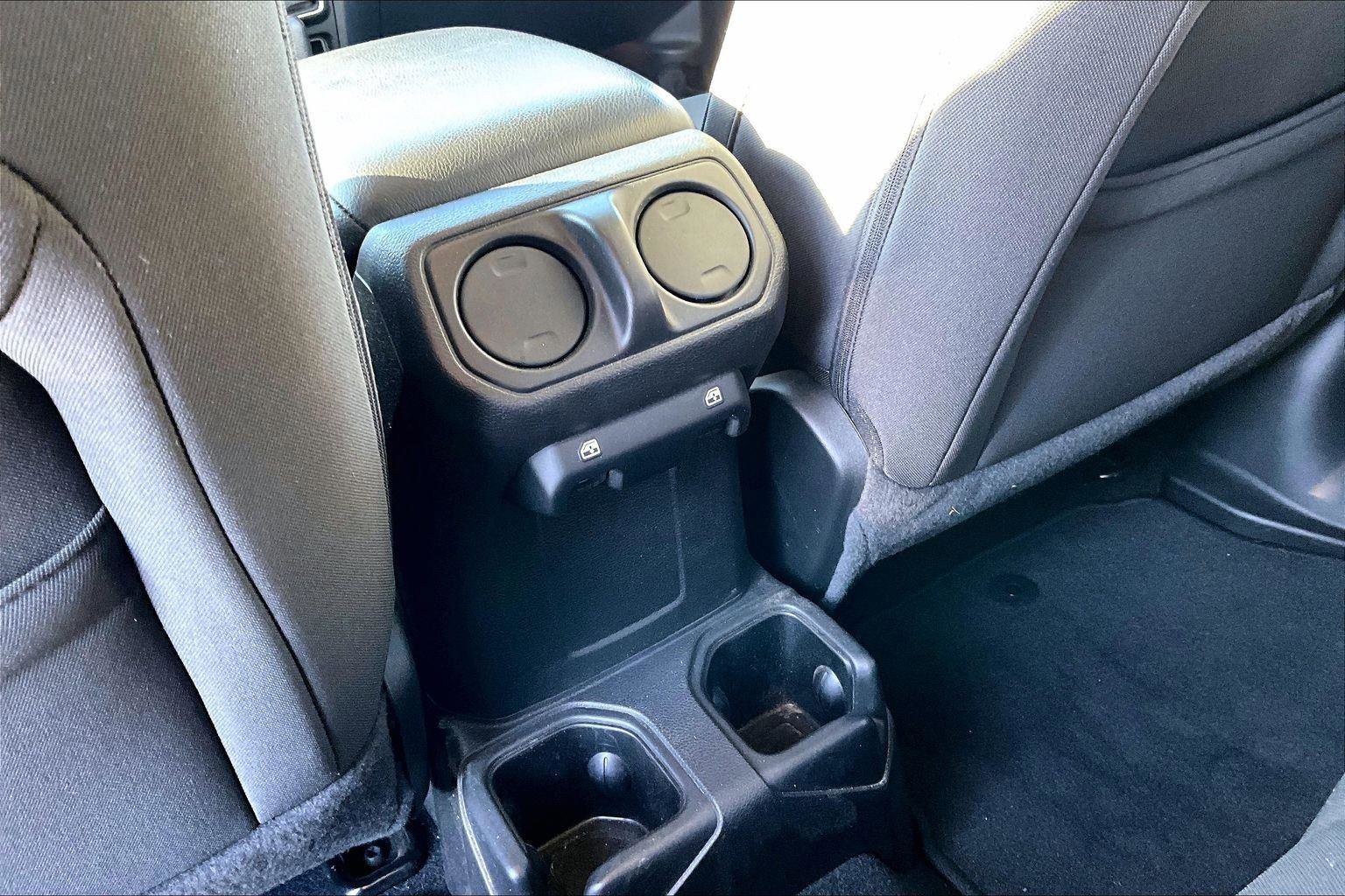 Used 2022 Jeep Wrangler Unlimited Sport image 22