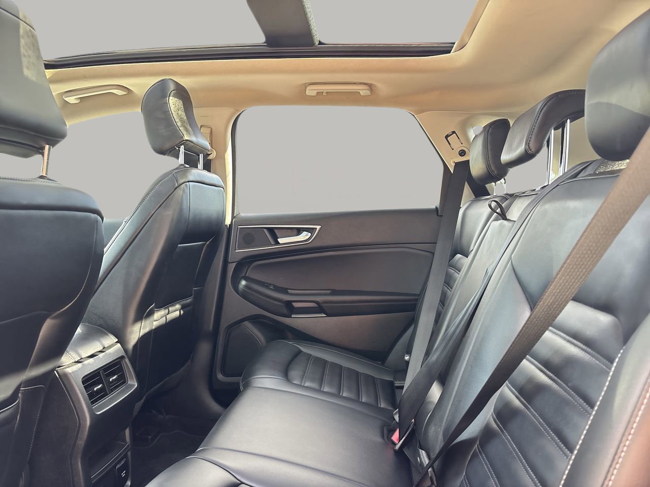 Certified 2022 Ford Edge SEL w/ Convenience Package image 17