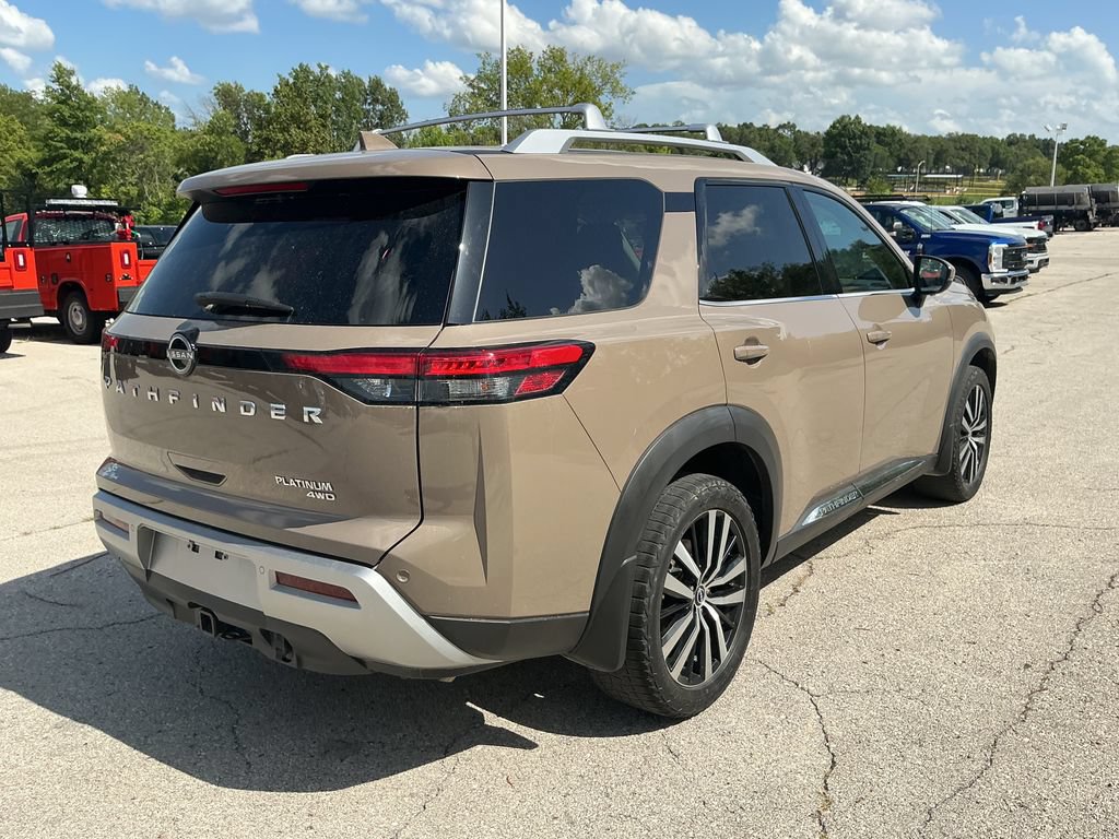 Used 2023 Nissan Pathfinder Platinum w/ Cargo Package AWD/4WD image 5