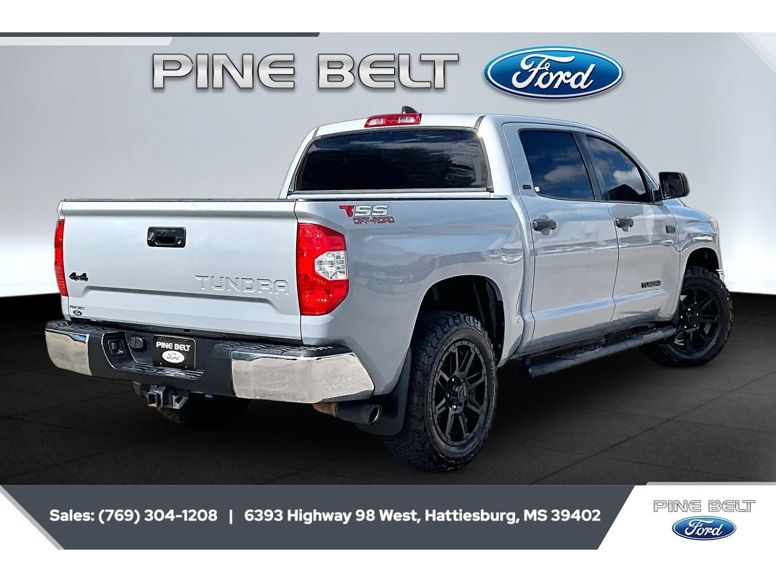 Used 2020 Toyota Tundra SR5 w/ SR5 Leather Package AWD/4WD image 11