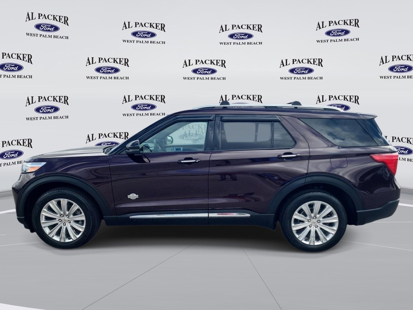 Certified 2023 Ford Explorer King Ranch w/ Class IV Trailer Tow Package AWD/4WD image 2