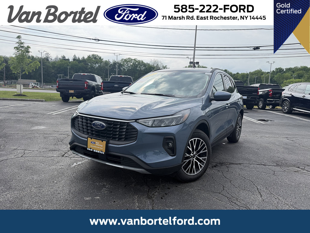 Certified 2025 Ford Escape SE