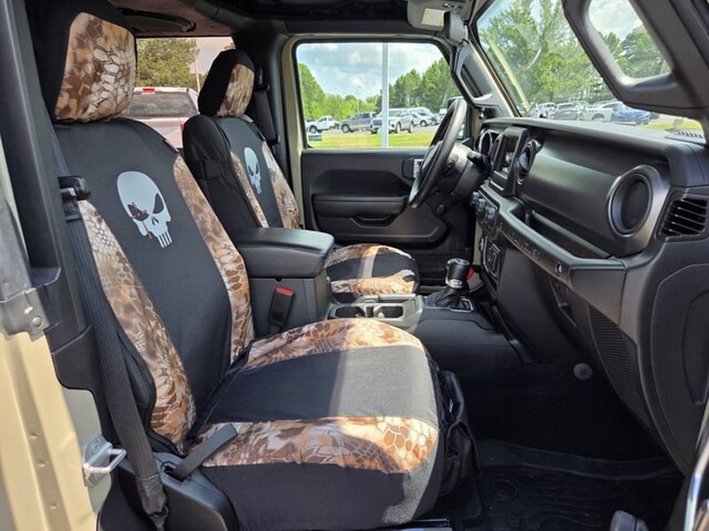 Used 2022 Jeep Wrangler Sport AWD/4WD image 17