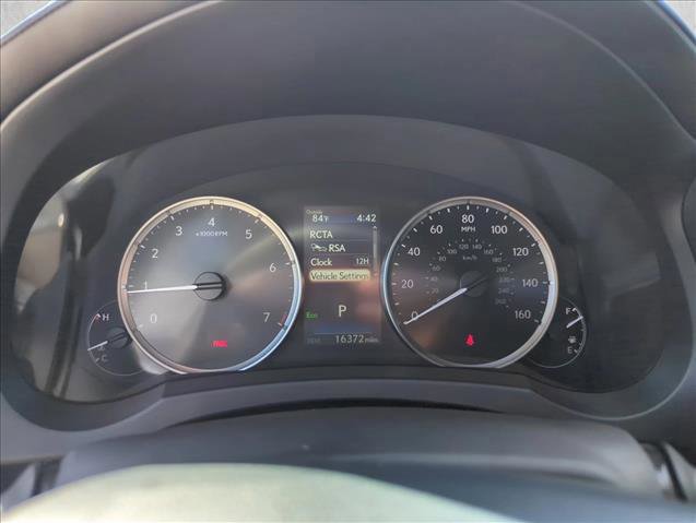 Used 2024 Lexus IS 350 F Sport RWD image 9