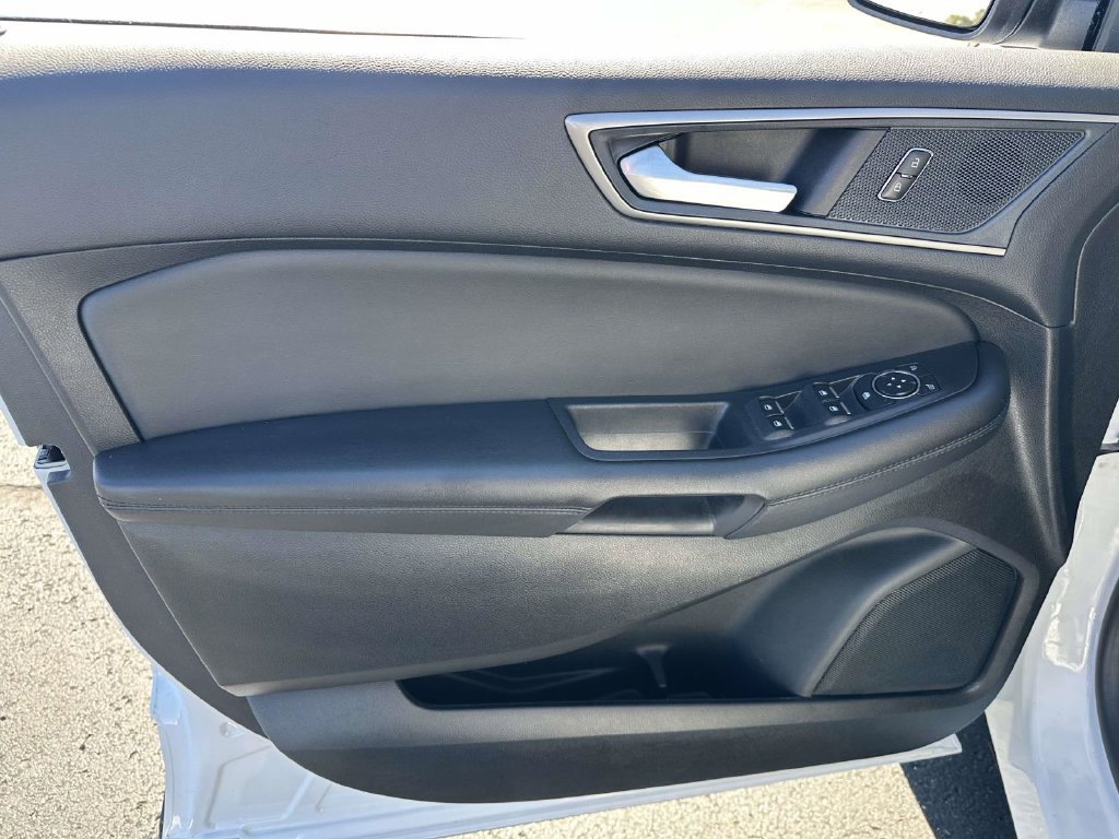 Certified 2024 Ford Edge SEL w/ Convenience Package AWD/4WD image 9