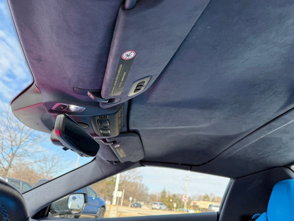 Used 2021 Chevrolet Corvette Stingray Premium Conv w/ Z51 Performance Package image 7