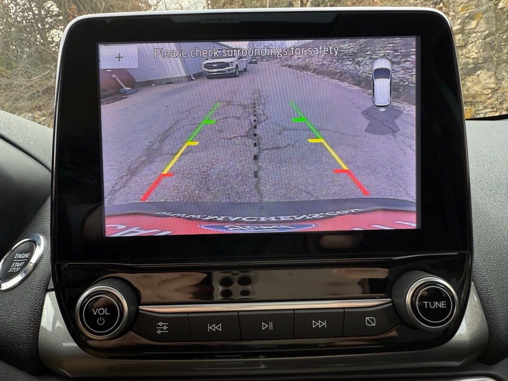 Certified 2021 Ford EcoSport SE image 23