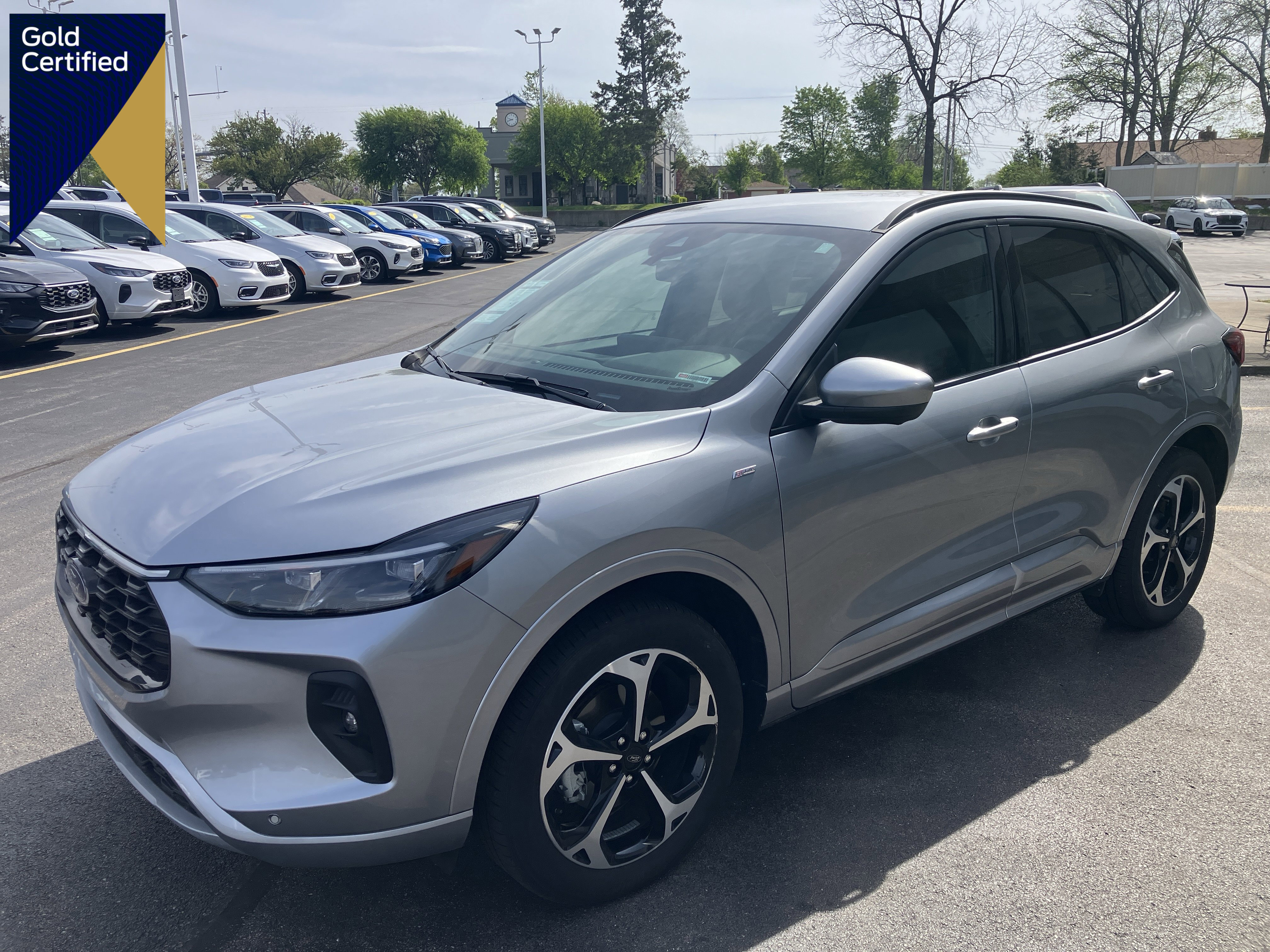 Certified 2024 Ford Escape ST-Line Elite AWD/4WD image 1