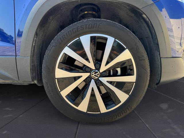 Used 2023 Volkswagen Taos SE AWD/4WD image 14