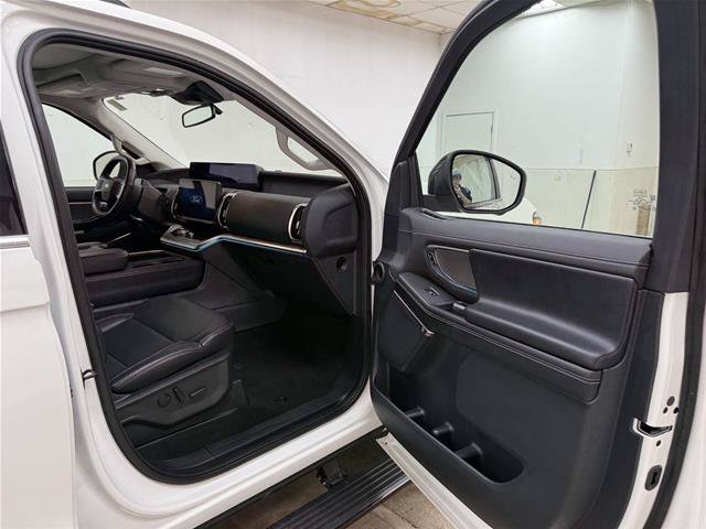 Certified 2025 Ford Expedition Max Platinum AWD/4WD image 35