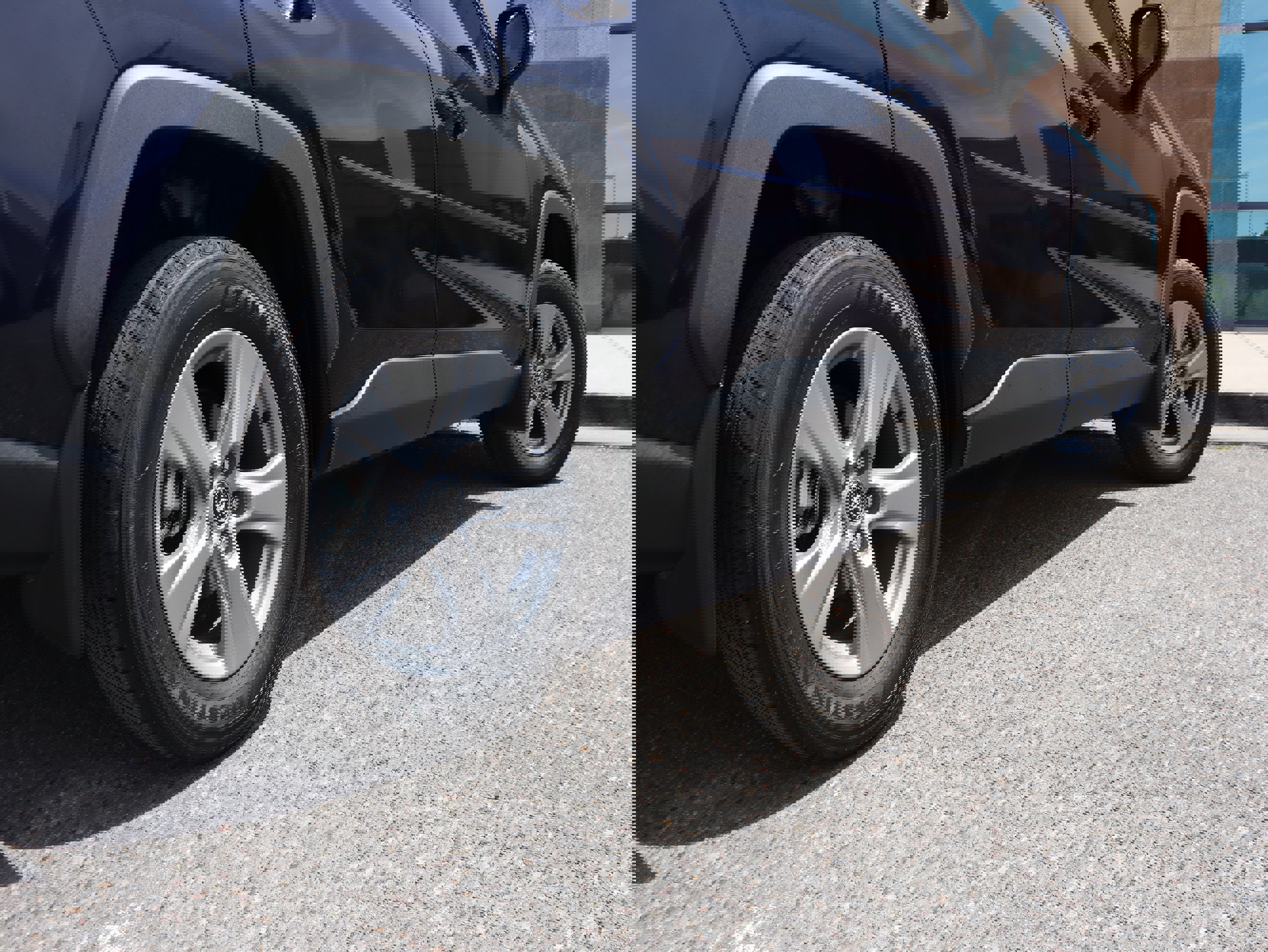 Used 2024 Toyota RAV4 XLE w/ Convenience Package image 11