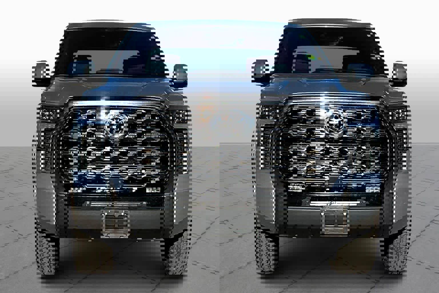 Used 2023 Toyota Tundra Platinum image 6