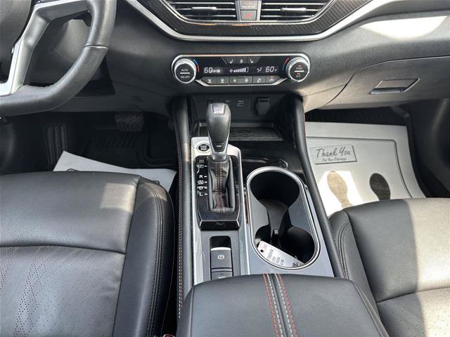 Used 2024 Nissan Altima 2.0 SR FWD image 25