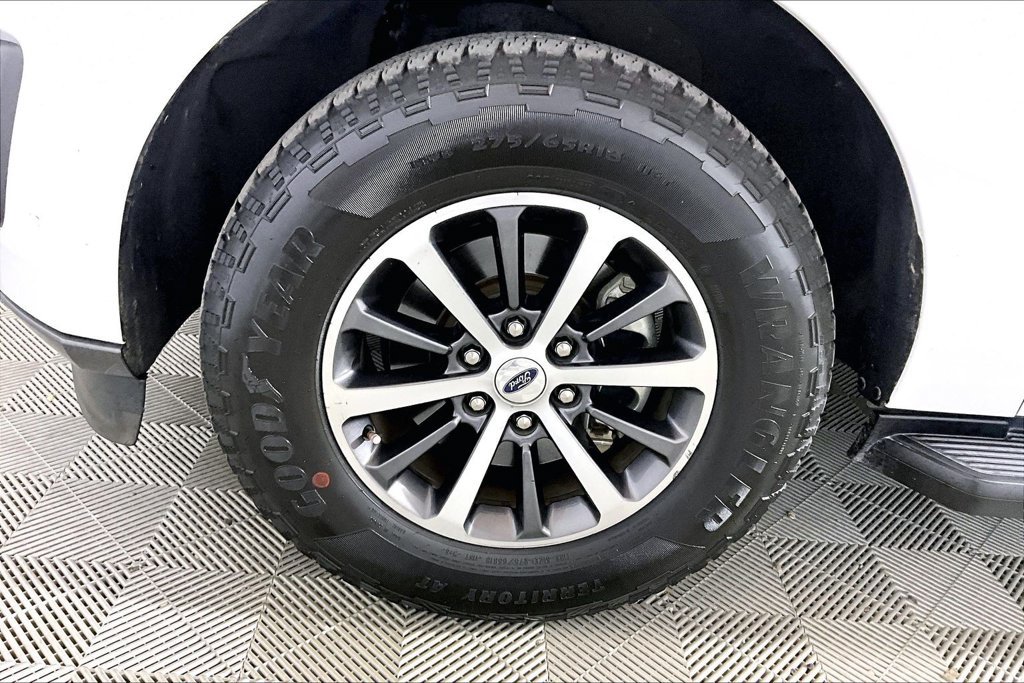 Certified 2021 Ford Expedition XLT RWD image 7