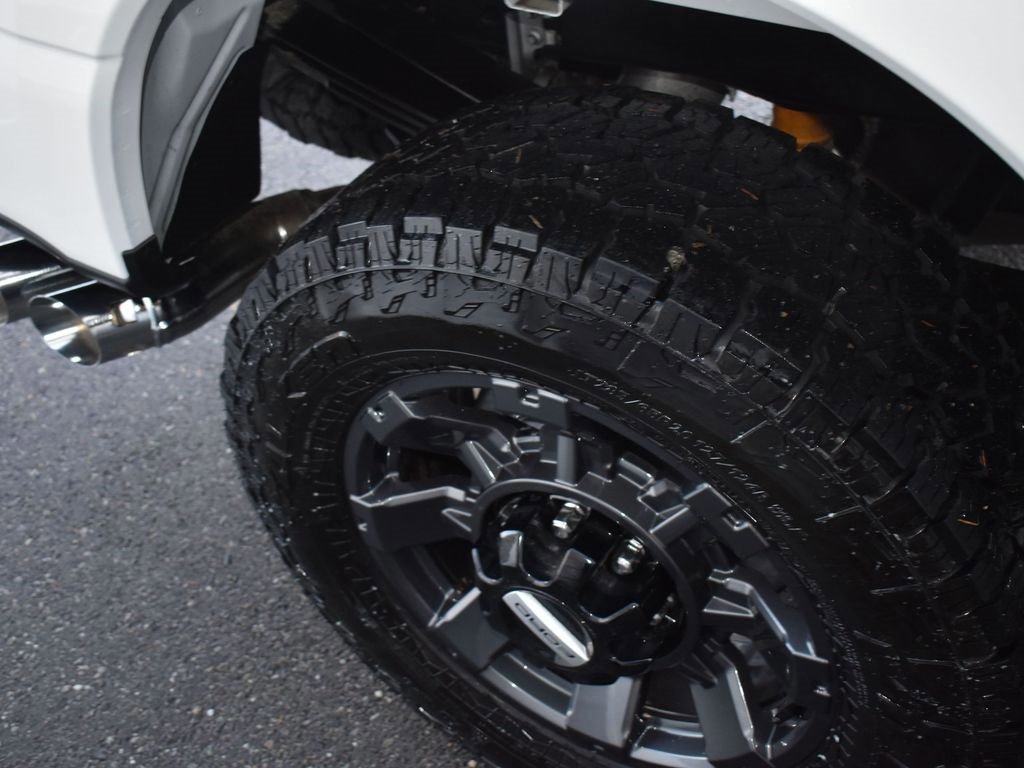 Certified 2023 Ford F350 Lariat w/ Lariat Ultimate Package image 10