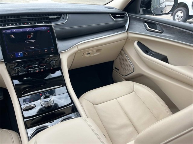 Used 2021 Jeep Grand Cherokee L Limited image 15