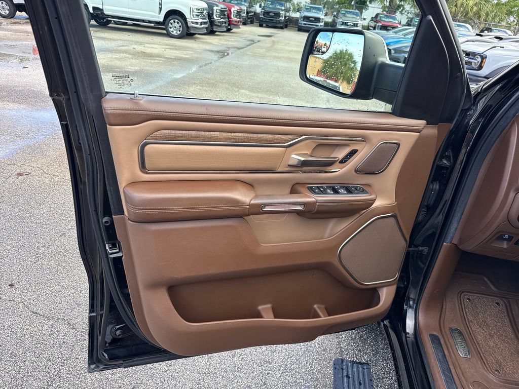 Used 2019 RAM 1500 Limited AWD/4WD image 14