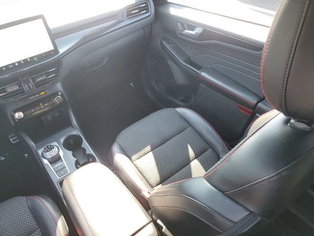 Certified 2023 Ford Escape ST-Line w/ Tech Pack #1 image 31