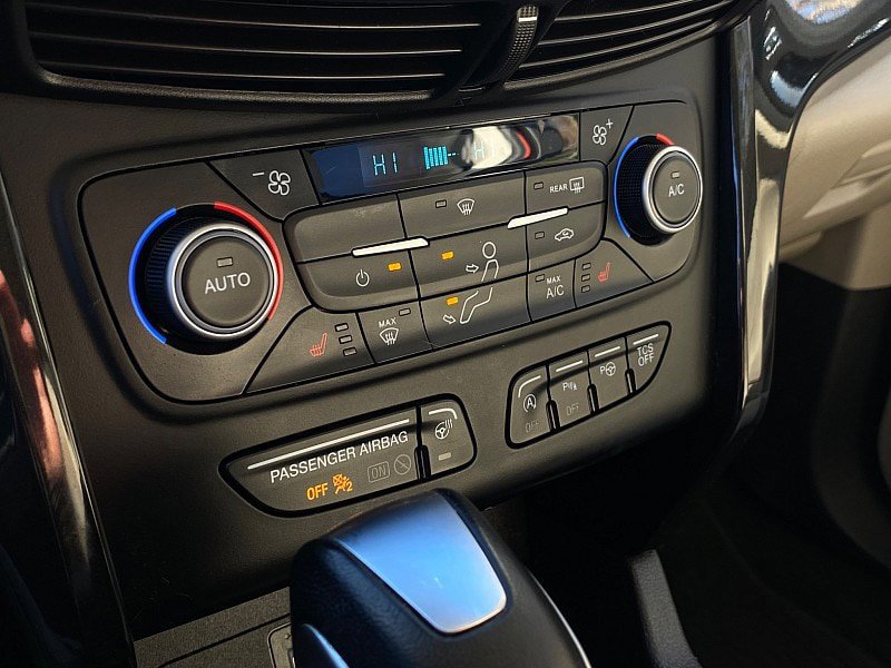 Certified 2019 Ford Escape Titanium AWD/4WD image 49