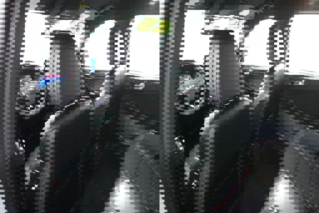 Certified 2025 Ford Escape ST-Line image 24