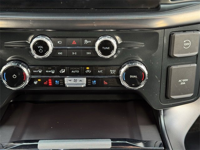 Certified 2025 Ford F150 Platinum w/ Equipment Group 702A High image 19