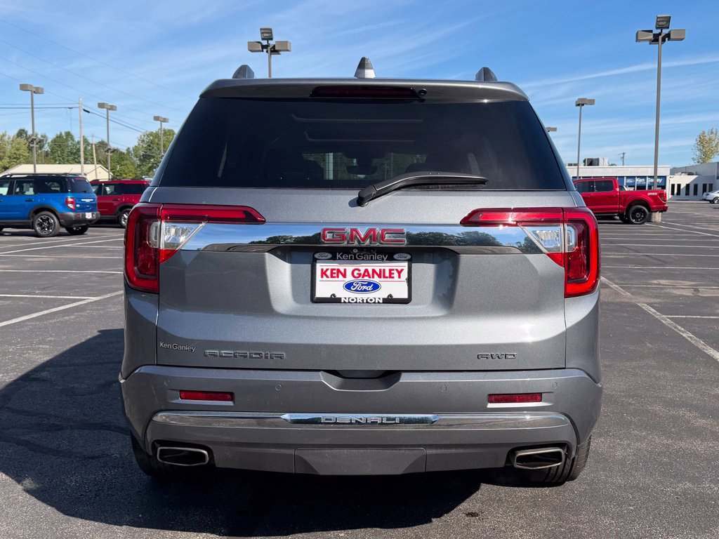 Used 2020 GMC Acadia Denali w/ Technology Package AWD/4WD image 10
