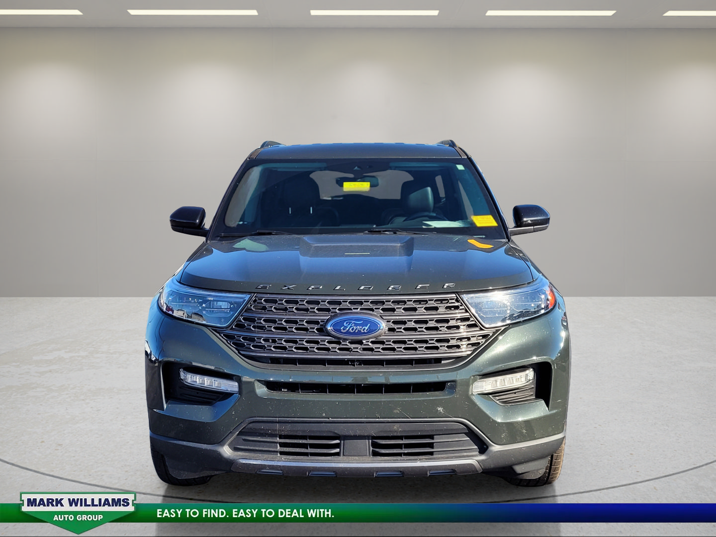 Certified 2022 Ford Explorer XLT w/ Equipment Group 202A AWD/4WD image 9