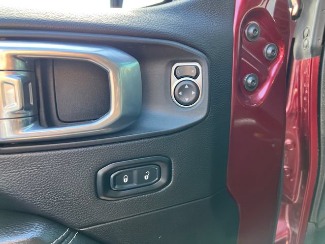 Used 2021 Jeep Gladiator Overland AWD/4WD image 9