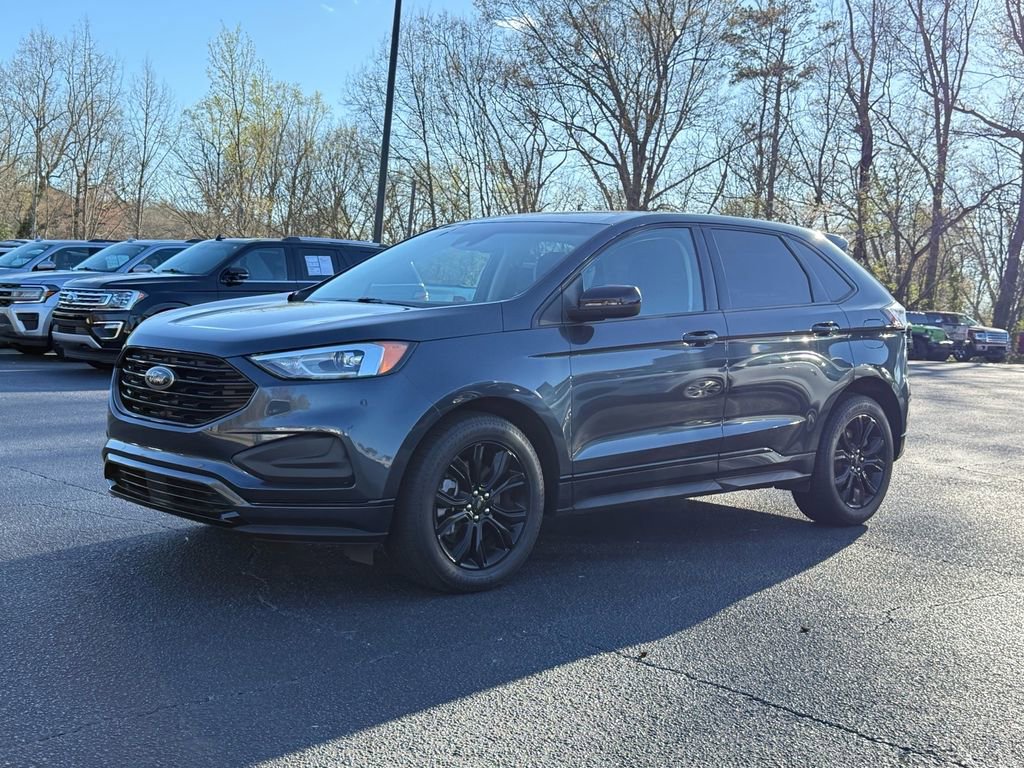 Certified 2022 Ford Edge SE w/ Black Appearance Package image 8