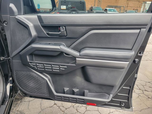 Used 2025 Toyota Tacoma SR5 image 28