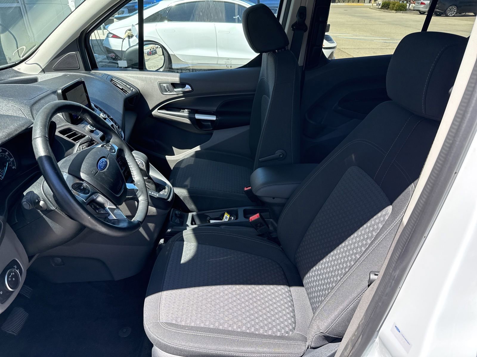 Certified 2023 Ford Transit Connect XLT FWD image 9