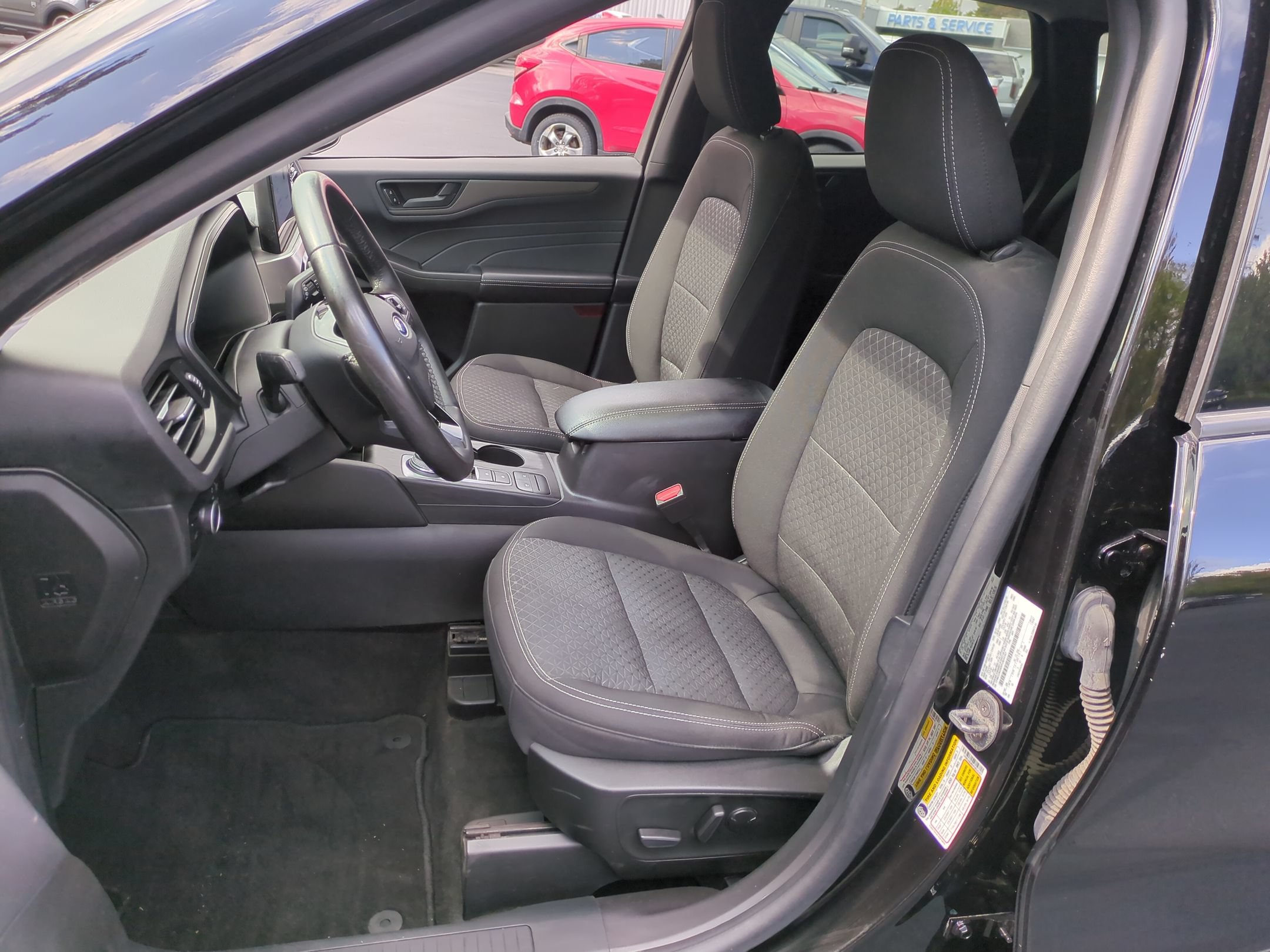 Certified 2023 Ford Escape Active AWD/4WD image 10