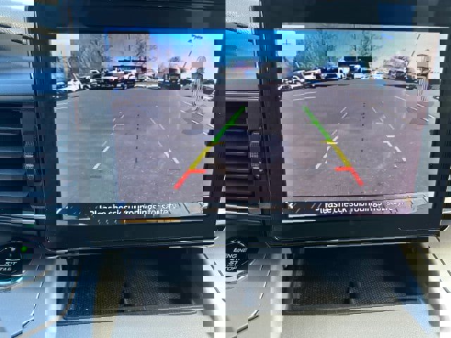 Certified 2021 Ford Explorer XLT w/ Equipment Group 202A image 18