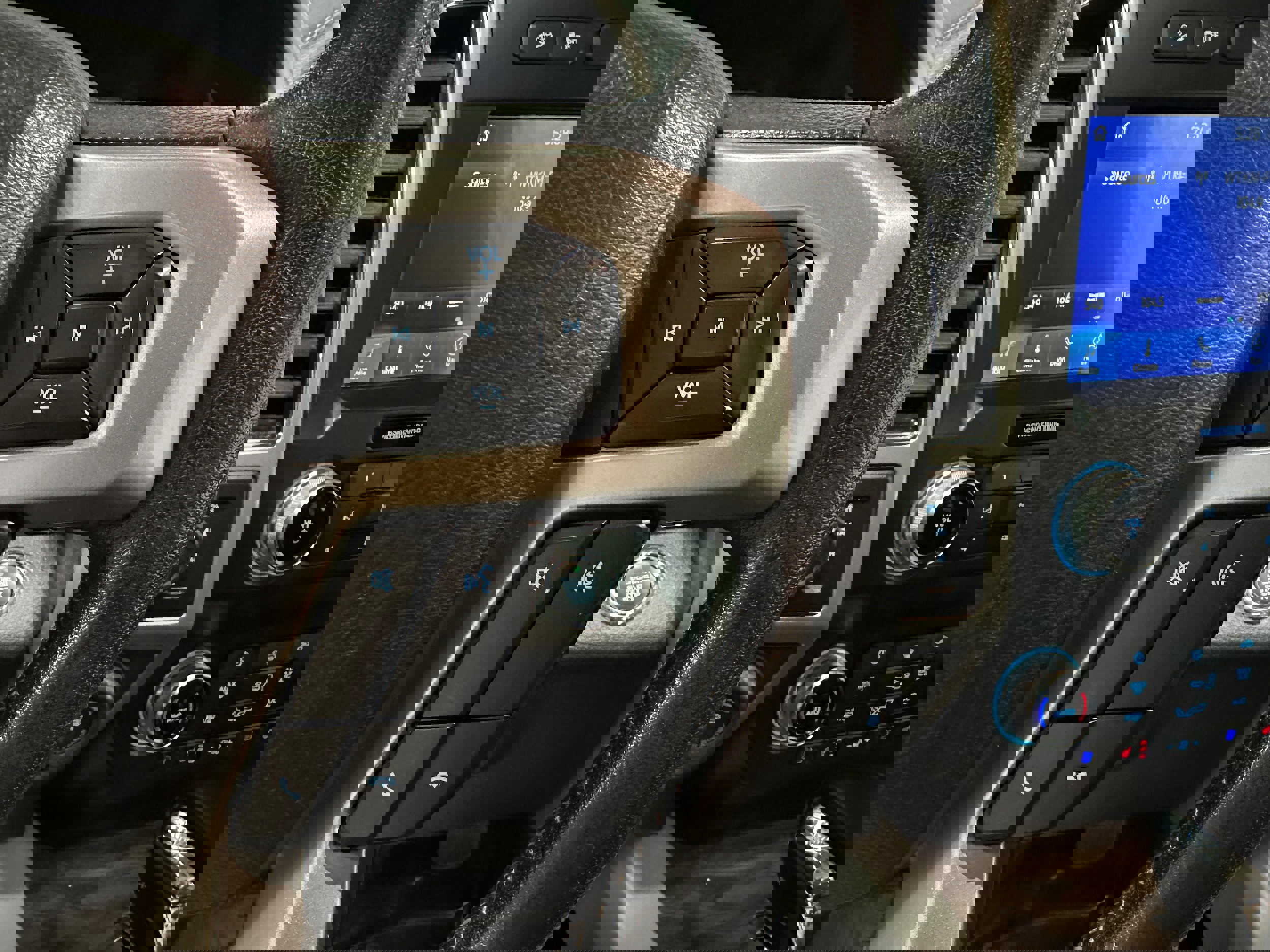 Certified 2020 Ford F150 Lariat w/ Equipment Group 502A Luxury image 21