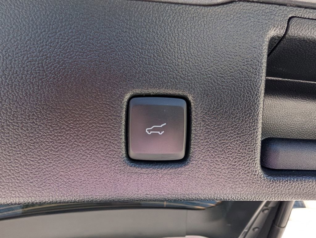 Certified 2022 Ford Escape SEL w/ Technology Package FWD image 28