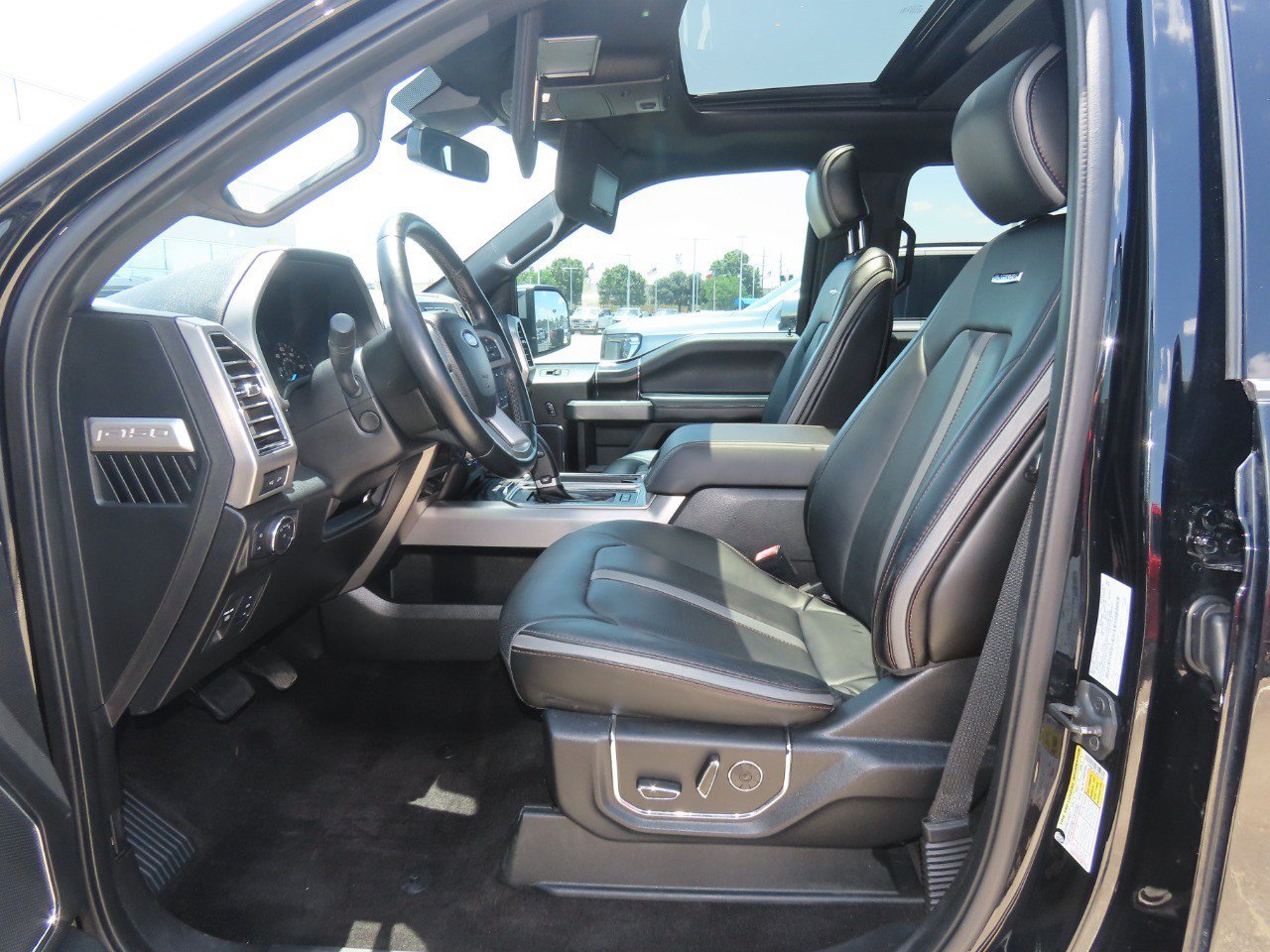 Certified 2018 Ford F150 Platinum w/ Equipment Group 701A Luxury RWD image 26
