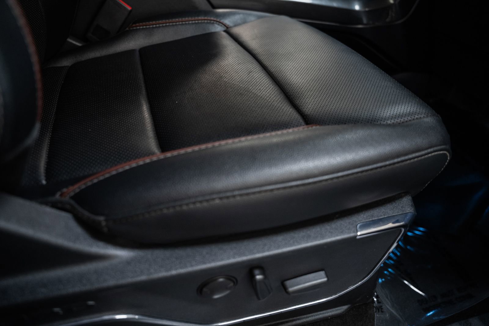 Certified 2022 Ford F150 Lariat image 38