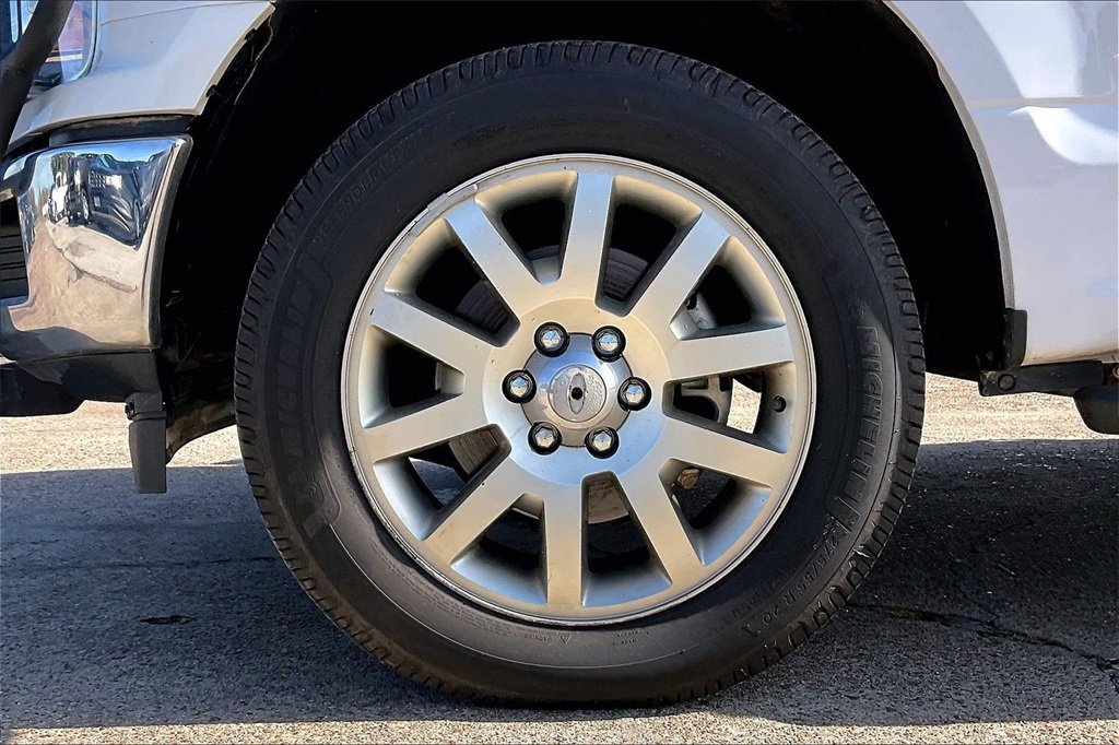 Certified 2019 Ford F150 XLT w/ Equipment Group 302A Luxury image 35