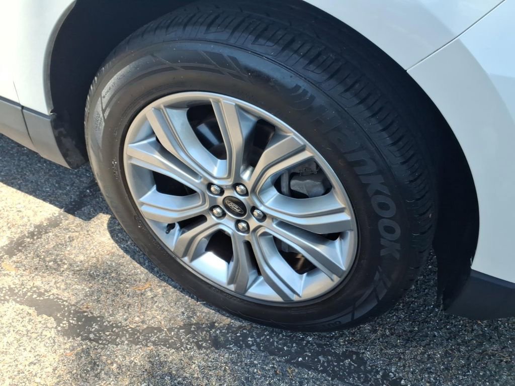 Certified 2023 Ford Edge Titanium AWD/4WD image 7