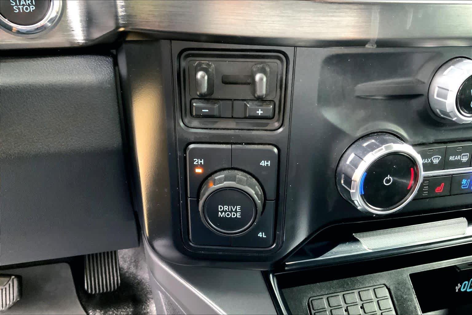 Certified 2024 Ford F550 4x4 Crew Cab Super Duty image 30