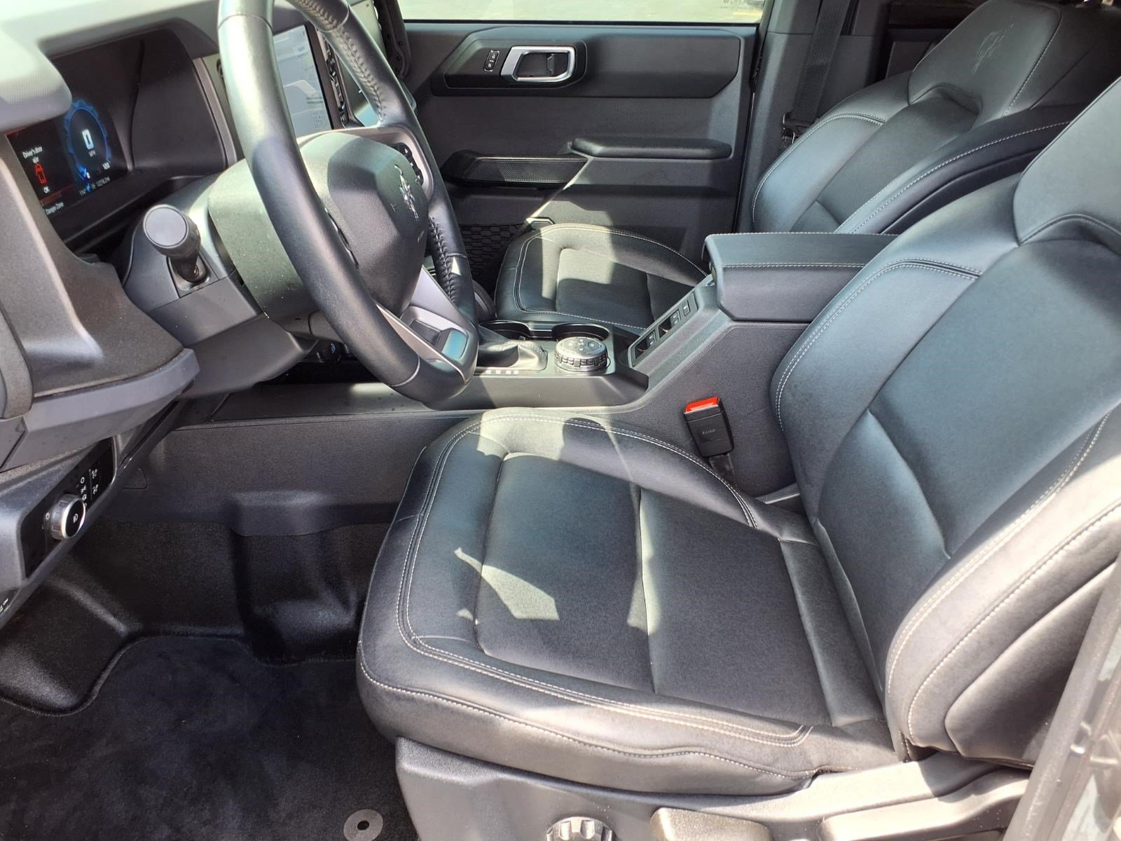 Certified 2025 Ford Bronco Big Bend w/ Black Diamond Package AWD/4WD image 14