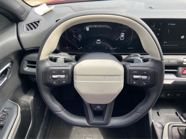 Used 2025 Kia K4 GT-Line w/ GT-Line Sunroof Package FWD image 18