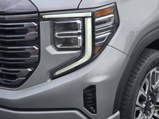 Used 2024 GMC Sierra 1500 Denali Ultimate AWD/4WD image 10