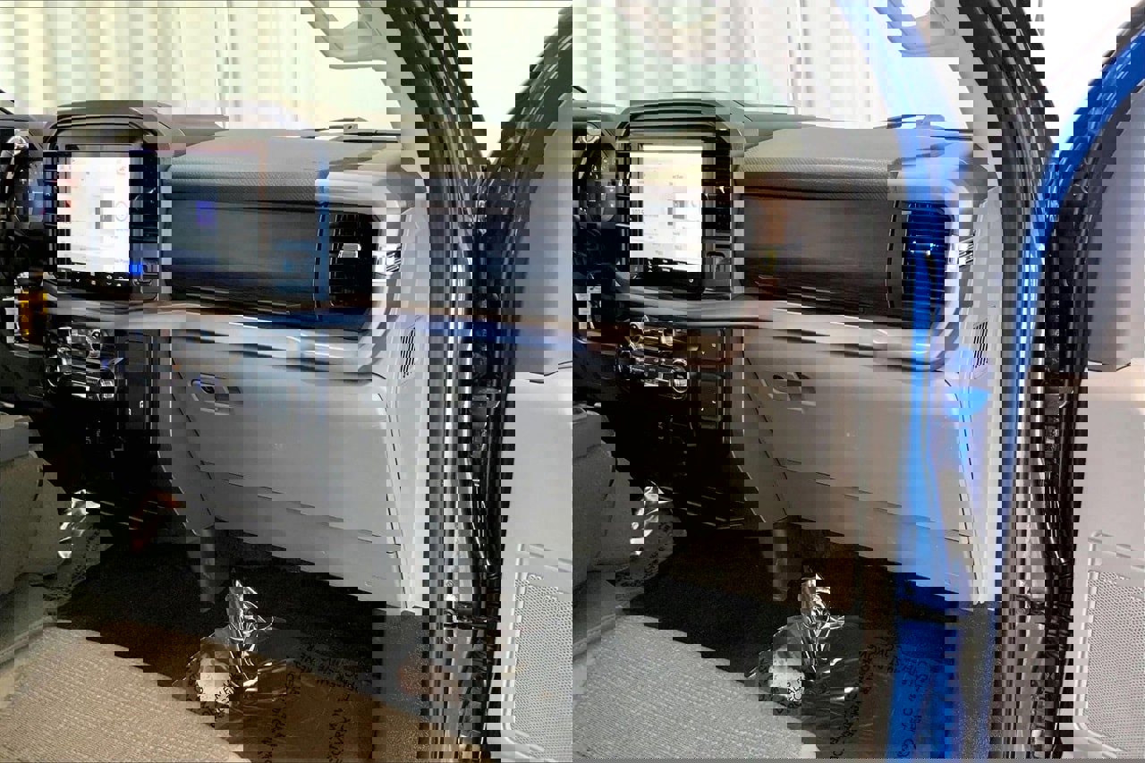 Certified 2025 Ford F150 XLT w/ Equipment Group 301A Standard image 17