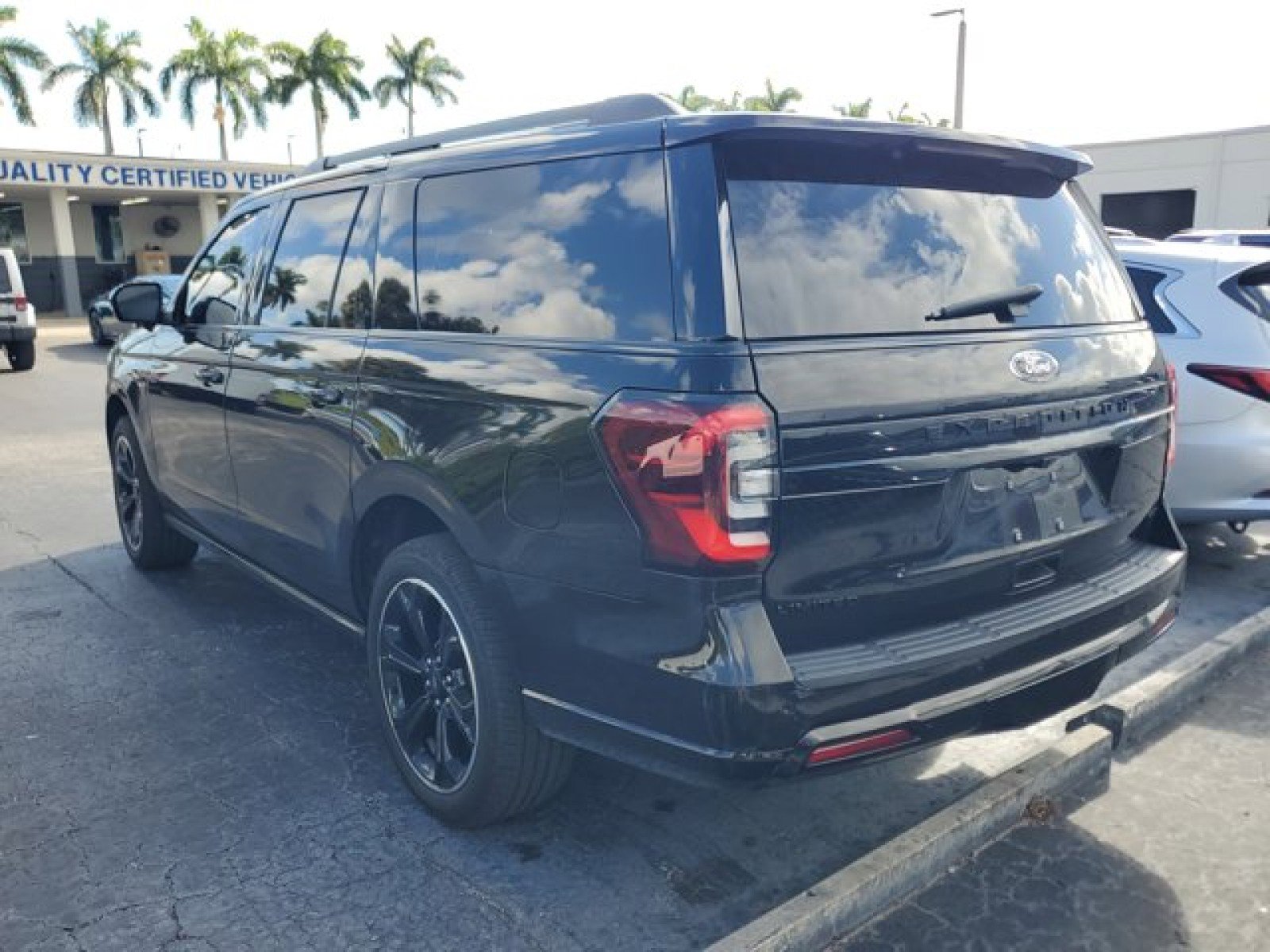 Certified 2022 Ford Expedition Max Limited image 6