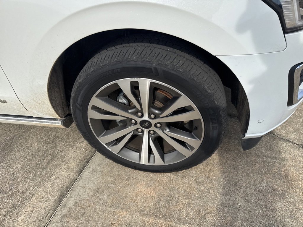 Certified 2021 Ford Expedition Max Platinum image 17