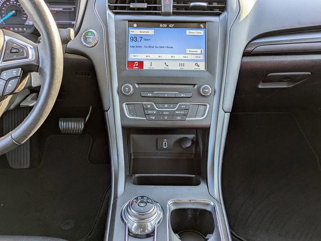 Certified 2018 Ford Fusion SE w/ Equipment Group 201A image 12