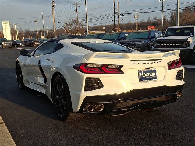 Used 2022 Chevrolet Corvette Stingray Premium Cpe w/ Z51 Performance Package image 2