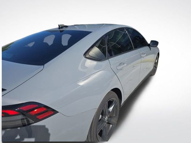 Used 2024 Honda Accord Sport image 4