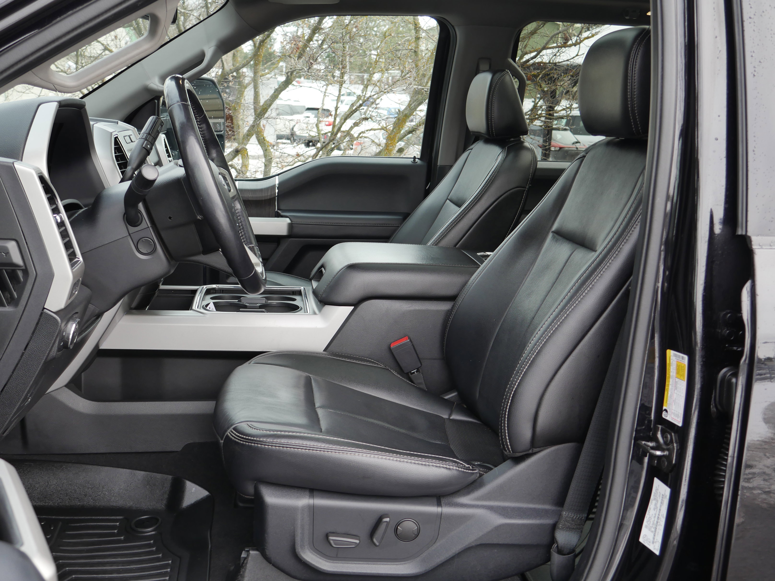 Certified 2021 Ford F350 Lariat image 9